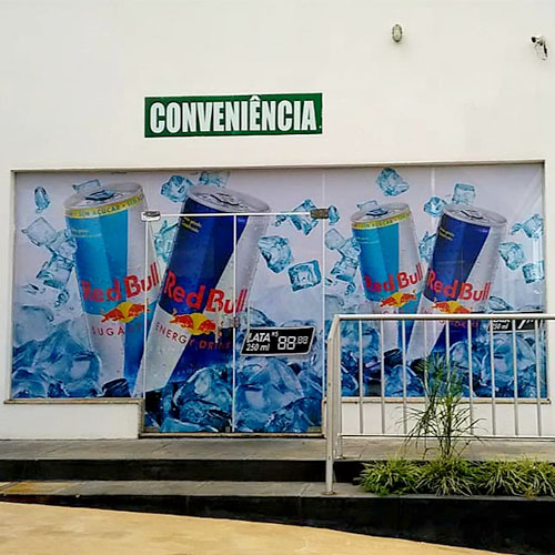 adesivo impressao digital vitrine red bull